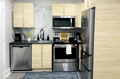 Old East Dallas Apartamento | BRAND NEW COZY 1B1B Near Downtown Free Parking