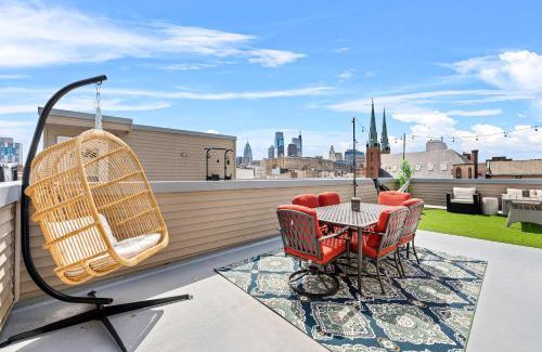 West Poplar Casa | Brand New Dbl Unit Roofdeck Outdoor Patio