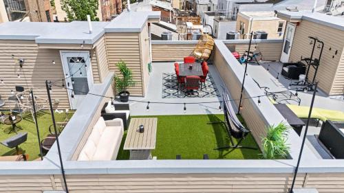 West Poplar Casa | Brand New Dbl Unit Roofdeck Outdoor Patio