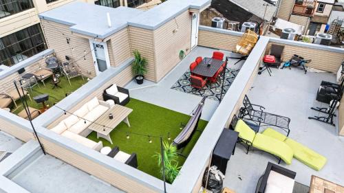 West Poplar Casa | Brand New Dbl Unit Roofdeck Outdoor Patio