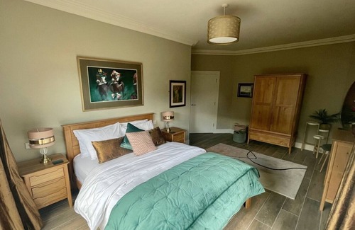 Rostrevor Casa | Brand new ECO Build in heart of village , near sea and mountains
