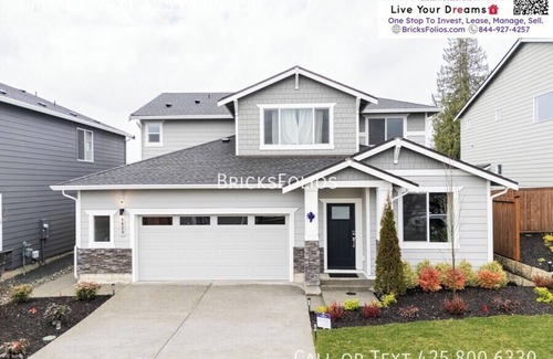 Marysville Casa | Brand-New Fully Furnished Home with Mother-in-Law Suite