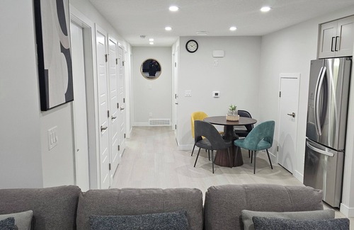 Southeast Calgary Apartamento | Brand-New Guest House (2 bedrooms)