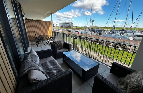 Kamperland Apartamento | Brand New Harbor Apartment (close to beach)
