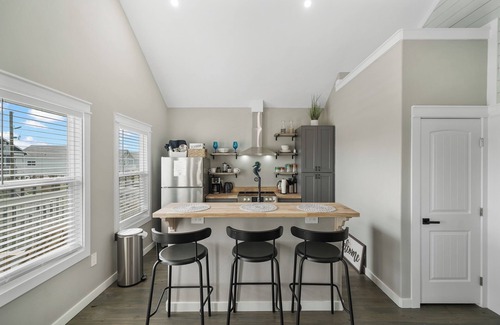 Caplen Casa | Brand New Home! Pet Friendly! Gulf Views! Playground!