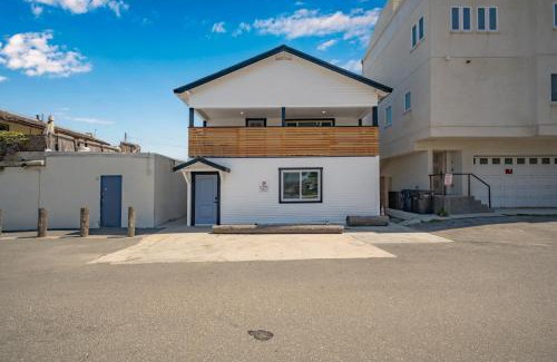 Sunset Beach Casa | Brand New Home by the Beach & Historic Sunset Water Tower