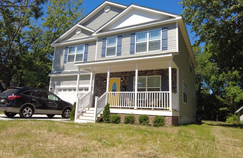Hampton Casa | Brand New Home Only Minutes From The Beach!