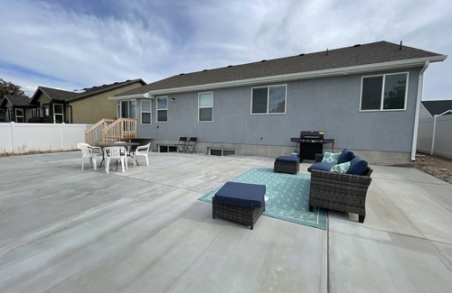 Taylorsville Casa | Brand new home with 3 king Beds,central location, near Downtown SLC , ski resort