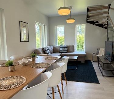 Vantaa Casa | Brand new house with four bedrooms, parking, sauna, patio