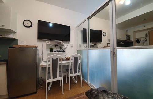 Ususan Condominio | Todo impecable y totalmente amueblado 1 BR + Balcón