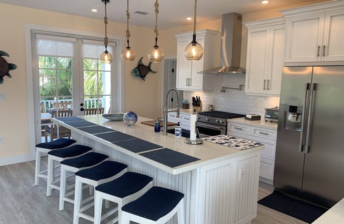 White Marlin Beach Casa | BRAND NEW Island-design home located in Islamorada fishing capital of the world!