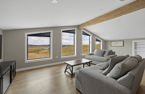 Hot Springs Casa | Brand New Lake House with private lake access