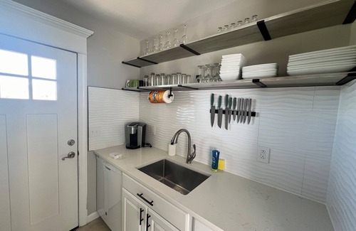 El Centro Beach Condominio | Brand New & Less than 400 ft from Beach. Pet Friendly!