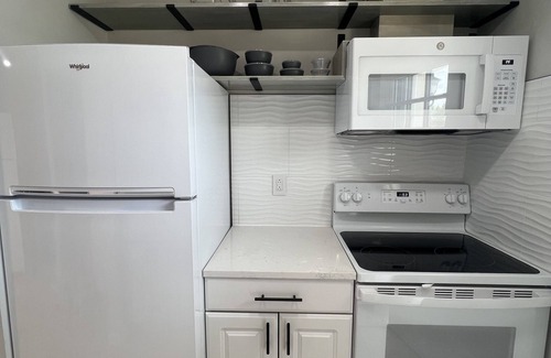El Centro Beach Condominio | Brand New & Less than 400 ft from Beach. Pet Friendly!
