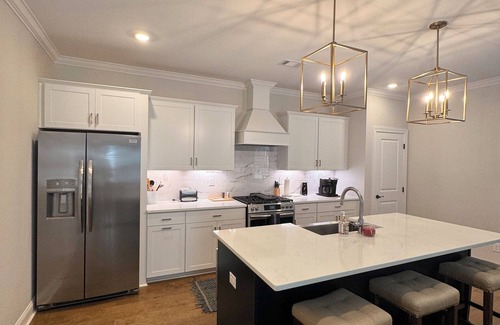 Auburn Casa | BRAND NEW! Luxury 3BR Townhome in Auburn University Club
