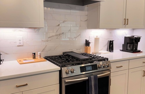 Auburn Casa | BRAND NEW! Luxury 3BR Townhome in Auburn University Club