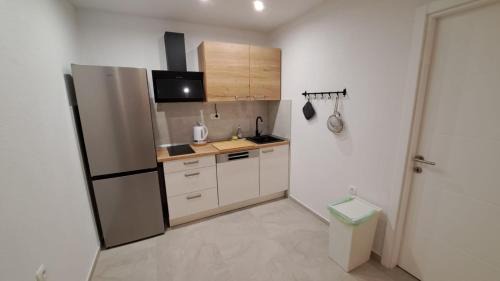 Vrpolje Apartamento | Brand new luxury app FJAKA in the center near beach