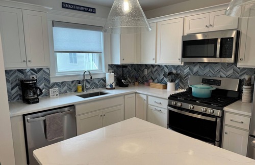 Normandy Beach Casa | Brand New Mantoloking Beach Block 3BR Townhouse with Dedicated Parking