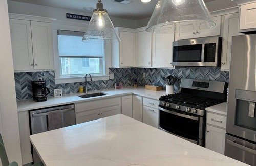 Normandy Beach Casa | Brand New Mantoloking Beach Block 3BR Townhouse with Dedicated Parking