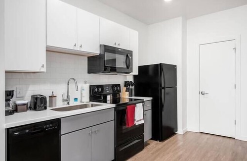 Livingston Park Casa | *BRAND NEW* MODERN 1BR APT IN DOWNTOWN COL l +GYM