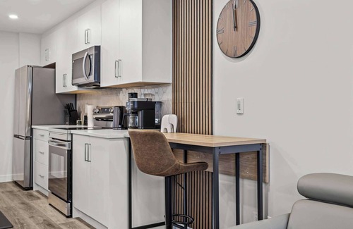 Harvie Heights Apartamento | Brand New - Modern Rocky Mt. Retreat by Banff