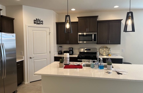 Tucson Casa | 💥✨BRAND-NEW Modern Home with New Appliances, Ready for you.✨💥