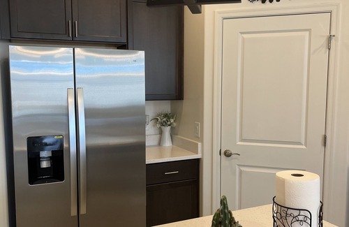 Tucson Casa | 💥✨BRAND-NEW Modern Home with New Appliances, Ready for you.✨💥