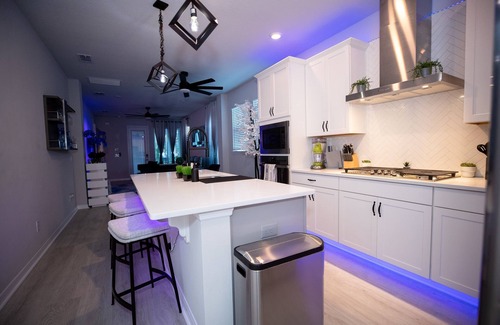 Colonialtown South Casa | Brand New Modern Pet Friendly Zen Home W/ Private Home Theater & Hot Tub! 2 Bedroom Home by RedAwning