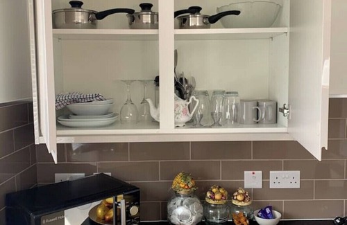 Coppetts Apartamento | *BRAND NEW* Modern Studio Apartment