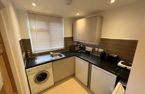 Coppetts Apartamento | *BRAND NEW* Modern Studio Apartment