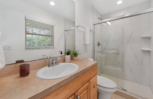Moorings Villa | Brand New Moorings Beach Villa just minutes to the Beach and Downtown Naples