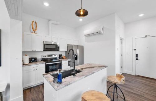 Over-the-Rhine Apartamento | Brand New on the Streetcar line