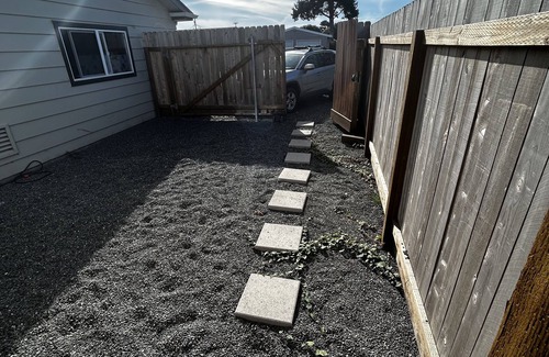 Eureka Casa | Brand New, Quaint 2 bedroom in Eureka. Walking distance to Henderson Center