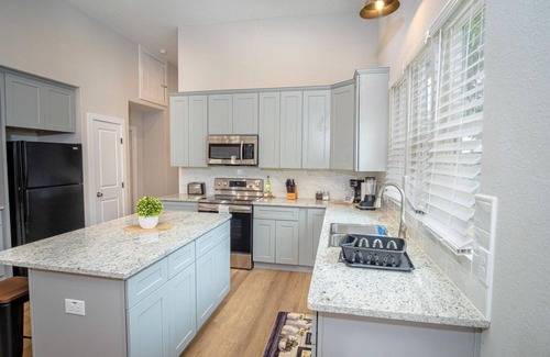 Five Points Casa | Brand New Remodeled 3BR 2BA House Near Downtown