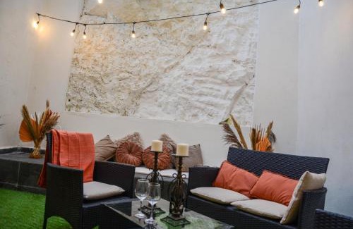 Il-Balluta Casa | Brand new room with a nice yard