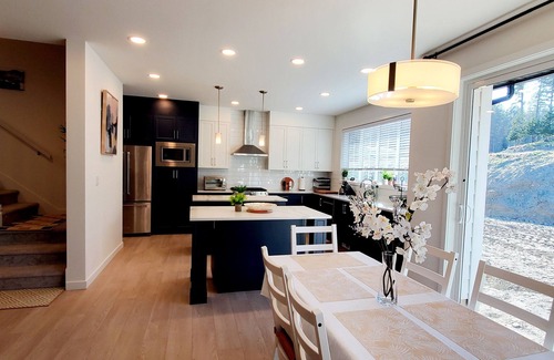 Colwood Casa | Brand New Seaside Home in Royal Bay