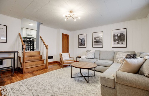 Phoenixville Casa | Brand New Single! PhoenixVilla - 8min Walk to Downtown Phoenixville! Sleeps 8!