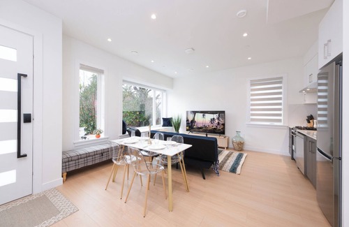 Renfrew-Collingwood Casa | Brand New Spacious Home in Heart of Vancouver