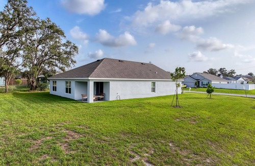Spring Hill Casa | Brand New Spacious 5-bedroom Near Weeki Wachee Spring