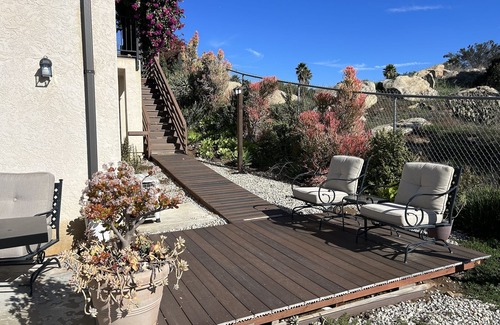 Lakeside Apartamento | Brand New Studio with Amazing Mountain Views! San Diego area Countryside.
