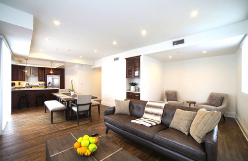 Pico - Robertson Condominio | Nuevo ático de dos pisos en Beverly Hills