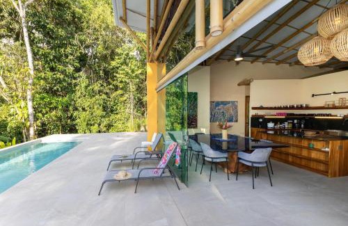 Quepos Casa | Brand New Villa Bambú with large pool near MA