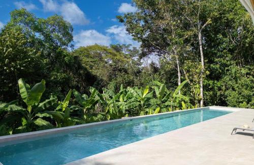 Quepos Casa | Brand New Villa Bambú with large pool near MA
