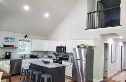 Chestertown Casa | Brand New, Waterfront House on Beautiful Fairlee Creek