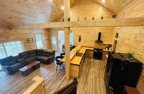Pittsburg Casa | Brand new WATERFRONT home located on First Lake - DIRECT SNOWMOBILE TRAIL ACCESS