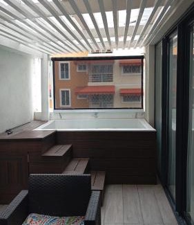 Viejo Arroyo Hondo Apartamento | Brand new, with private Jacuzzi