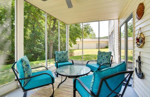 Table Rock Apartamento | Branson Condo with Screened Patio, Pool Access