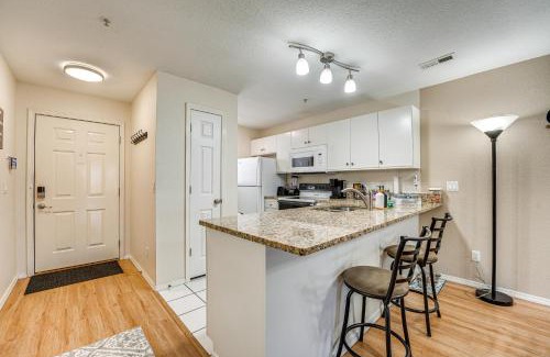 Table Rock Apartamento | Branson Condo with Screened Porch 4 Mi to Lake!
