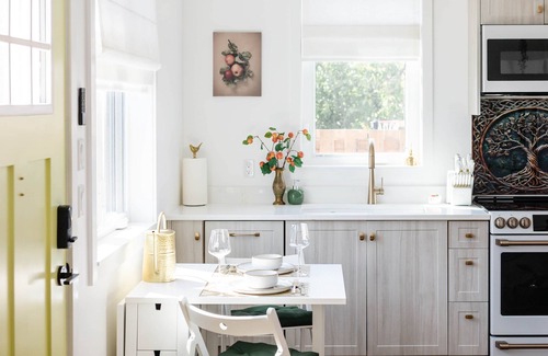 Campbell River Casa | Brass Apple Cottage, Brass Apple Cottage - brand new in Campbell River