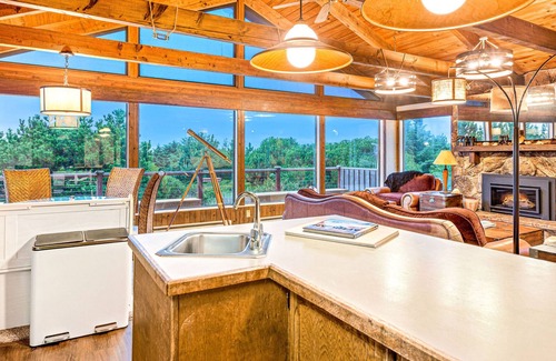 Copalis Beach Casa | Brathouse By The Sea - Easy Access to the Pacific